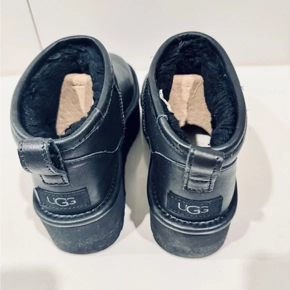 UGG WOMEN'S ULTRA MINI PLATFORM LEATHER SHEARLING LINED ANKLE BOOTS BLACK size 6 - Picture 8 of 14